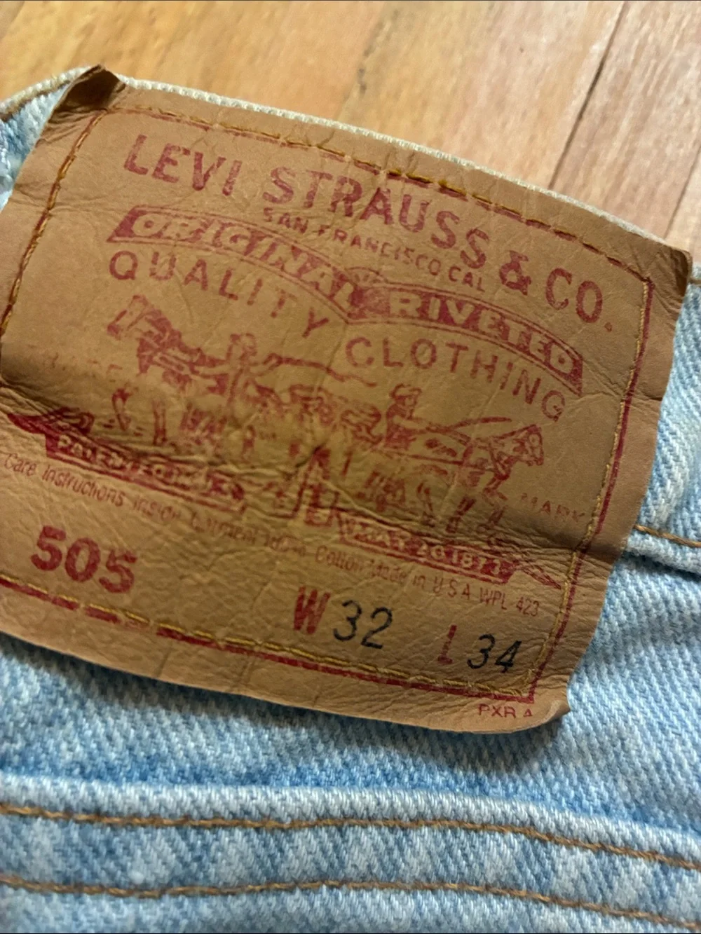 Levi's Men's Relaxed Light Wash Blue Denim Jeans